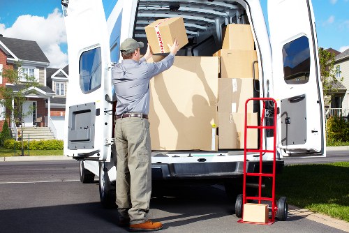Practical moving service for flats and small businesses in Harringay